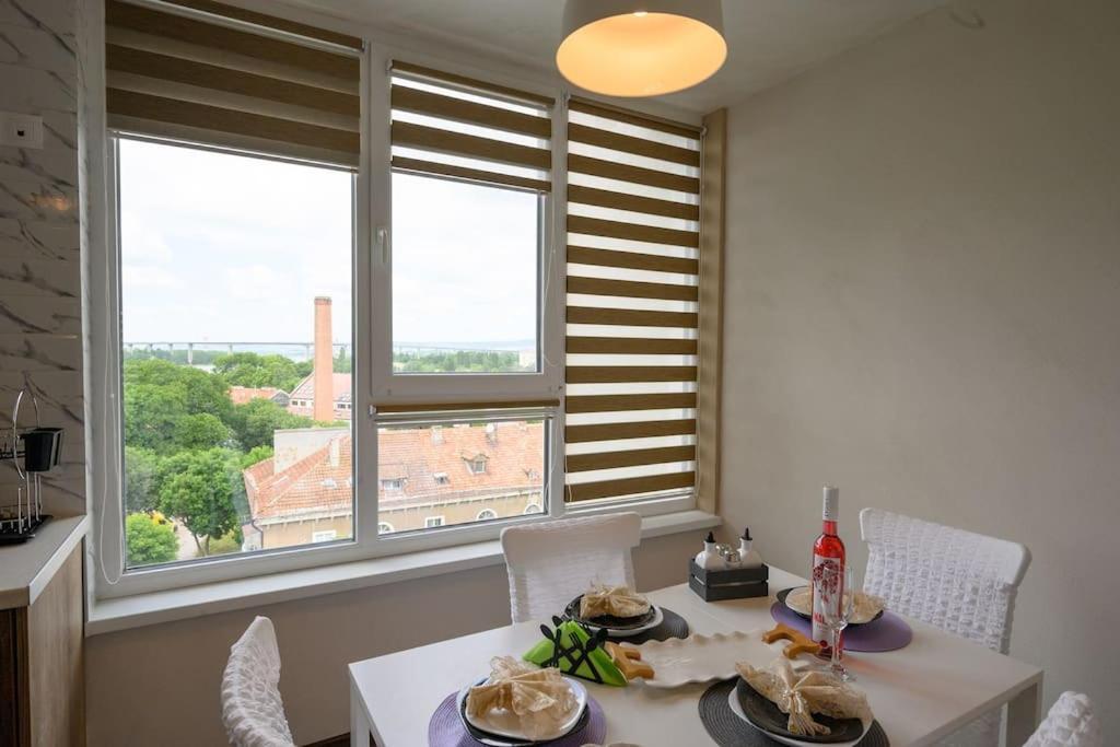 Sunset Luxury Apartment Warna Exterior foto